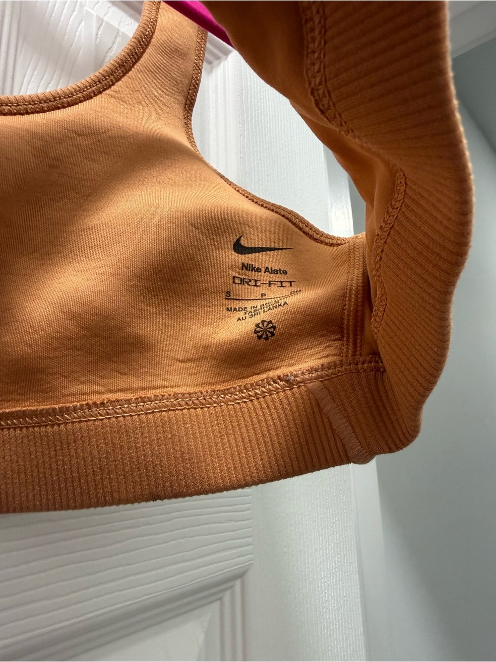 Nike Alate All U Ribbed Scoop Neck Sports Bra - Size small - Picture 3 of 3